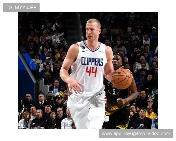 2K26 中投值引争议！快船晒小卡魔性大笑图无声抗议